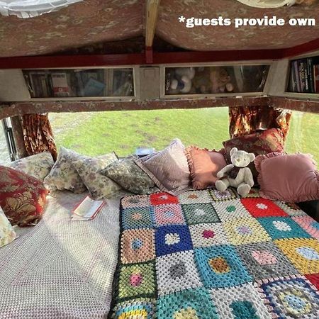 2 X Double Bed Glamping Wagon At Dalby Forest Scarborough Exterior photo
