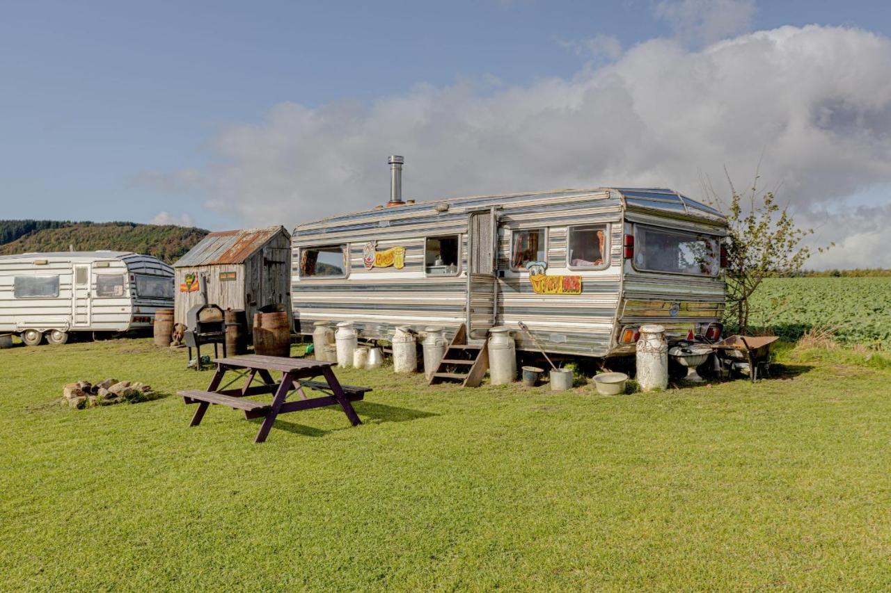 2 X Double Bed Glamping Wagon At Dalby Forest Scarborough Exterior photo